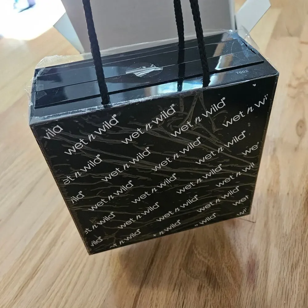 Wet n Wild Limited Edition Jet-Set Makeup Palette 180 Shades NEW Complete Rare